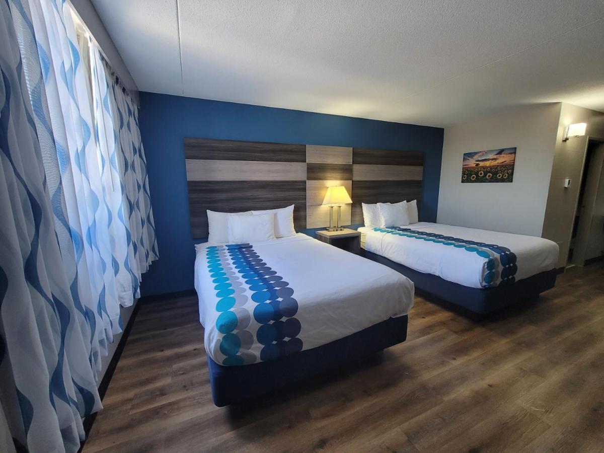 Wingate By Wyndham Wichita Airport Hotel Ngoại thất bức ảnh