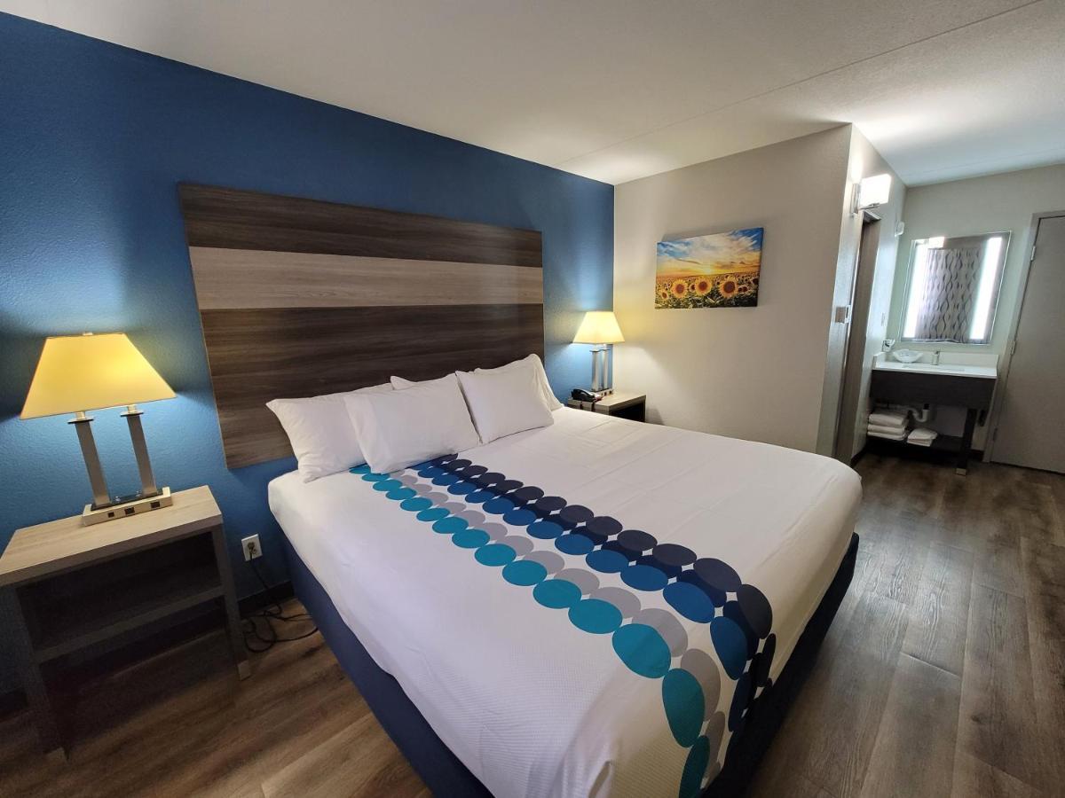 Wingate By Wyndham Wichita Airport Hotel Ngoại thất bức ảnh