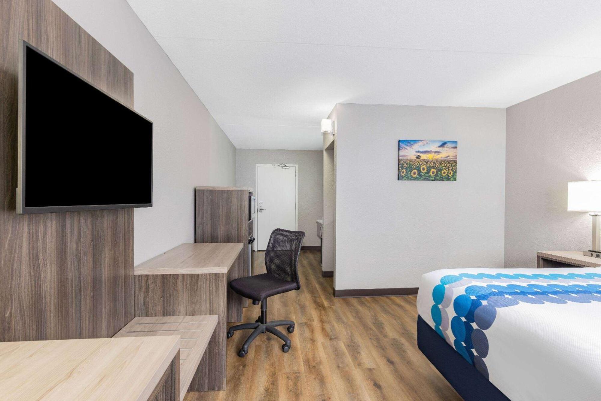 Wingate By Wyndham Wichita Airport Hotel Ngoại thất bức ảnh