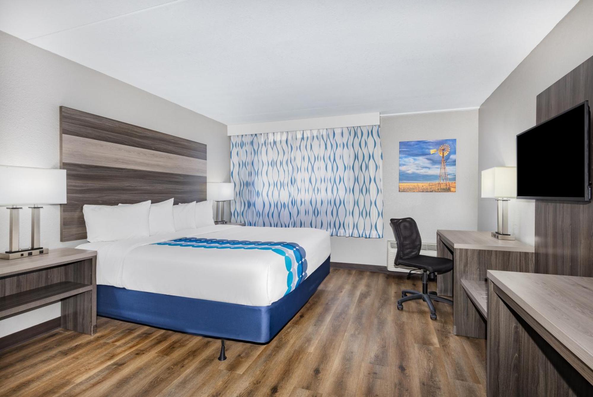 Wingate By Wyndham Wichita Airport Hotel Ngoại thất bức ảnh