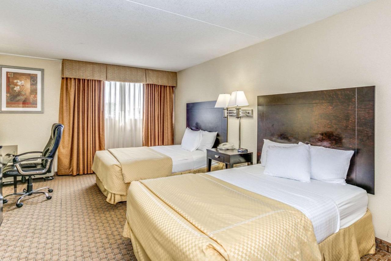 Wingate By Wyndham Wichita Airport Hotel Ngoại thất bức ảnh
